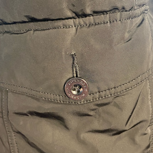 BURBERRY Toddler Snow Suit 18M In Black/NovaCheck - Picture 11 of 13